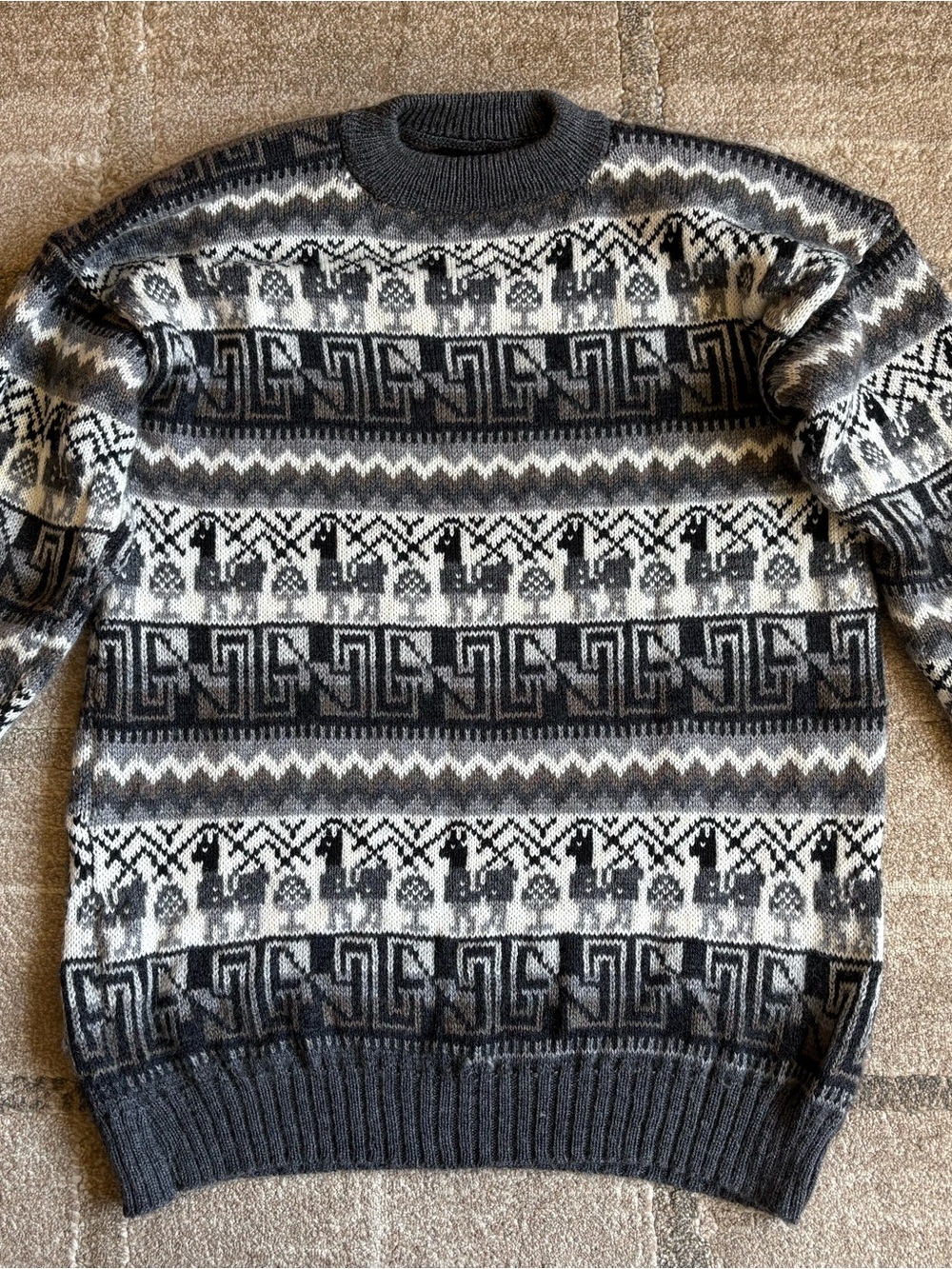 Artesania Los Andes Unisex 100% Alpaca Sweater See Photos for Measurements